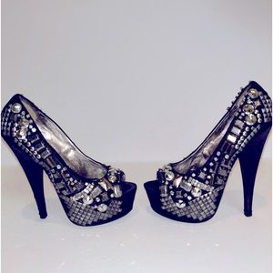 Wild Pair Sz 6 Black Gemmed Heels